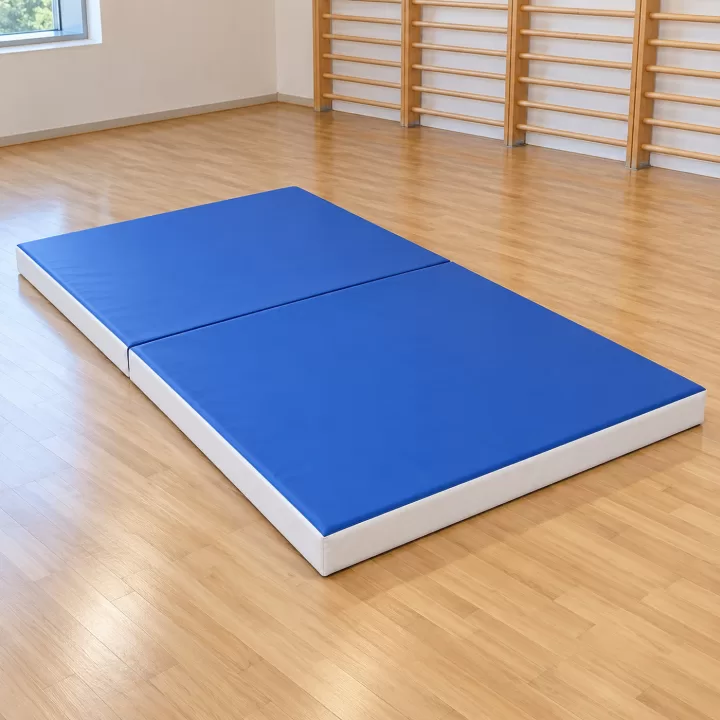 Мат спортивный гимнастический складной 200 × 100 × 10 см