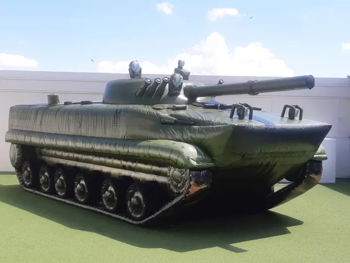 Надувной танк БМП-3