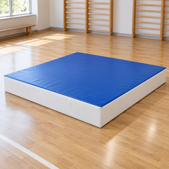 Мат спортивный гимнастический мягкий 200 × 200 × 30 см