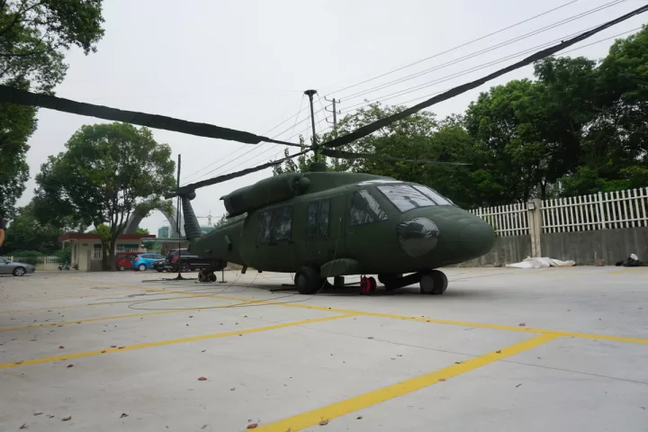 Надувной вертолет Blackhawk