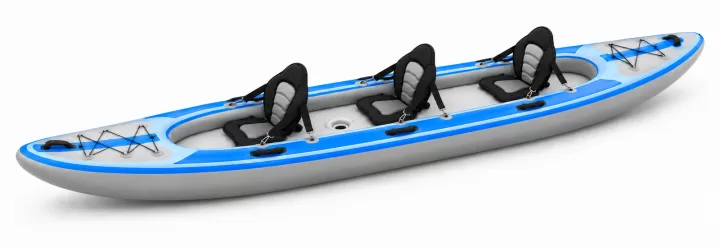 Фотография: Трёхместный обтекаемый SUP-каяк AirDeck 450 см. общий вид. Комплектация показана для данной модели и подтверждается при заказе.
