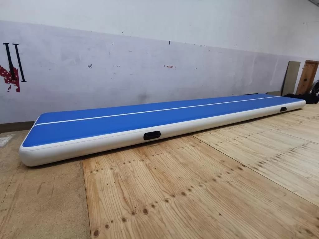 Акробатическая дорожка для дома 300  x 100 x 20 — дорожка и боковые ручки
