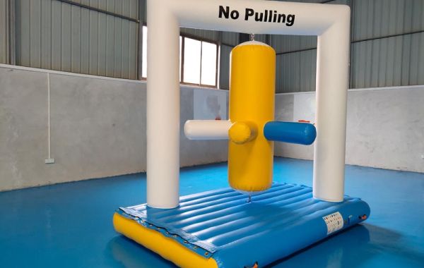 Вращающаяся дверь