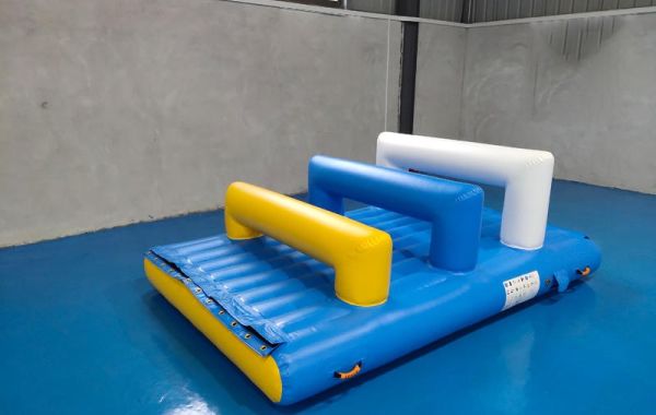 Надувное препятствие для аквапарка