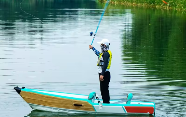 Ультралегкий надувной каяк с капельным стежком