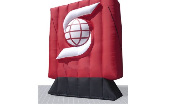 Надувной рекламный щит