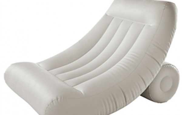 Надувной шезлонг для отдыха на воде и пляже