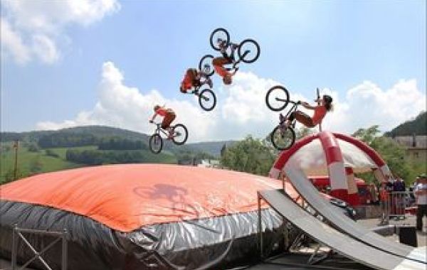 Профессиональная надувная подушка для приземления 1400×1400×350 см